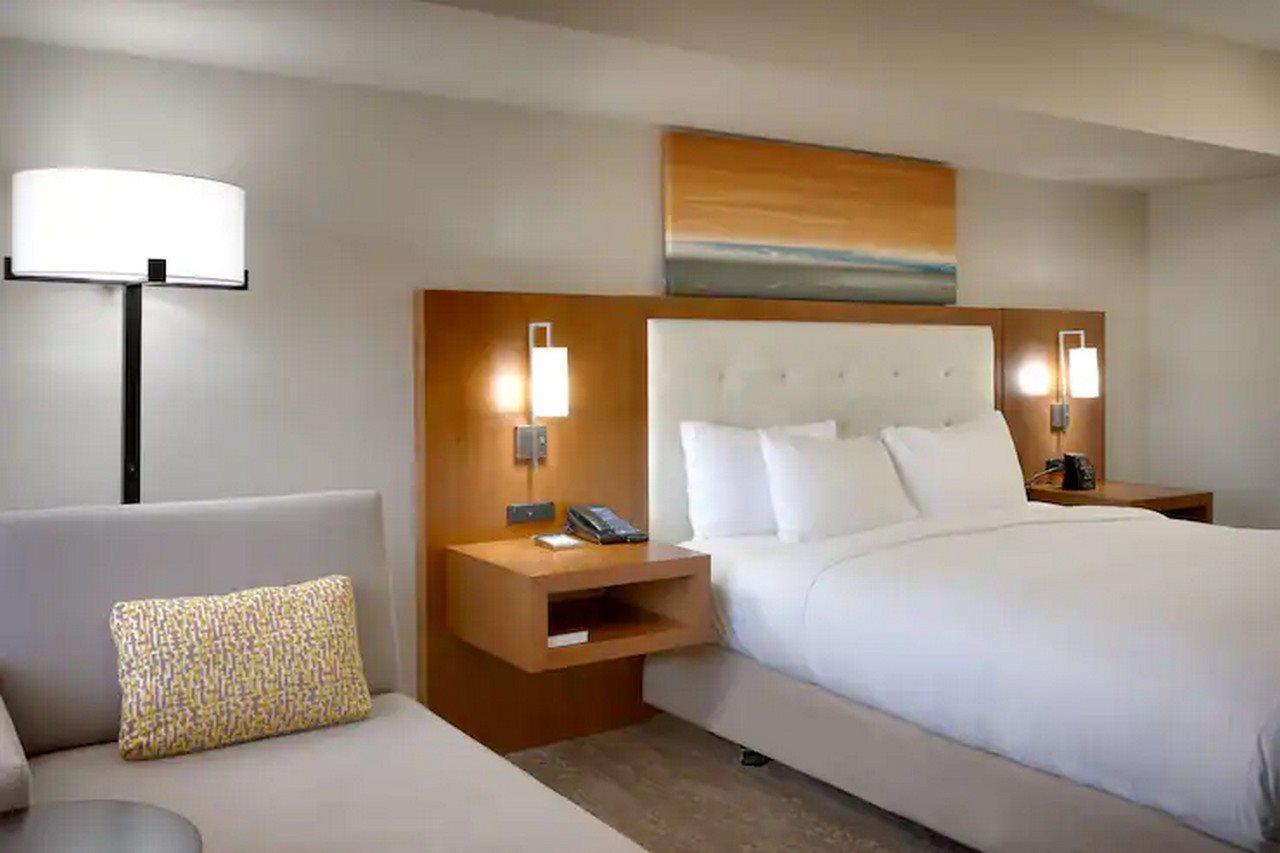 Hilton Tucson East Hotel Buitenkant foto