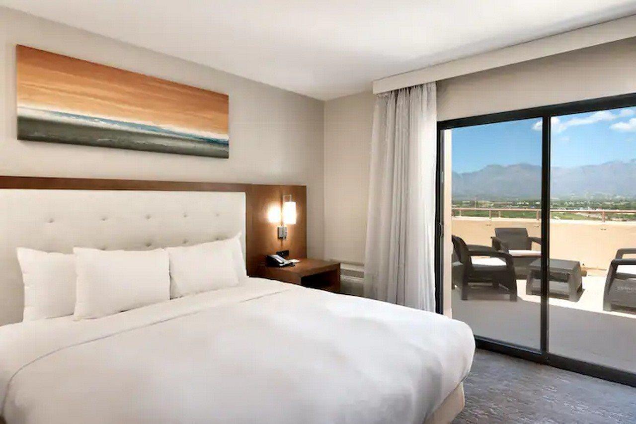 Hilton Tucson East Hotel Buitenkant foto